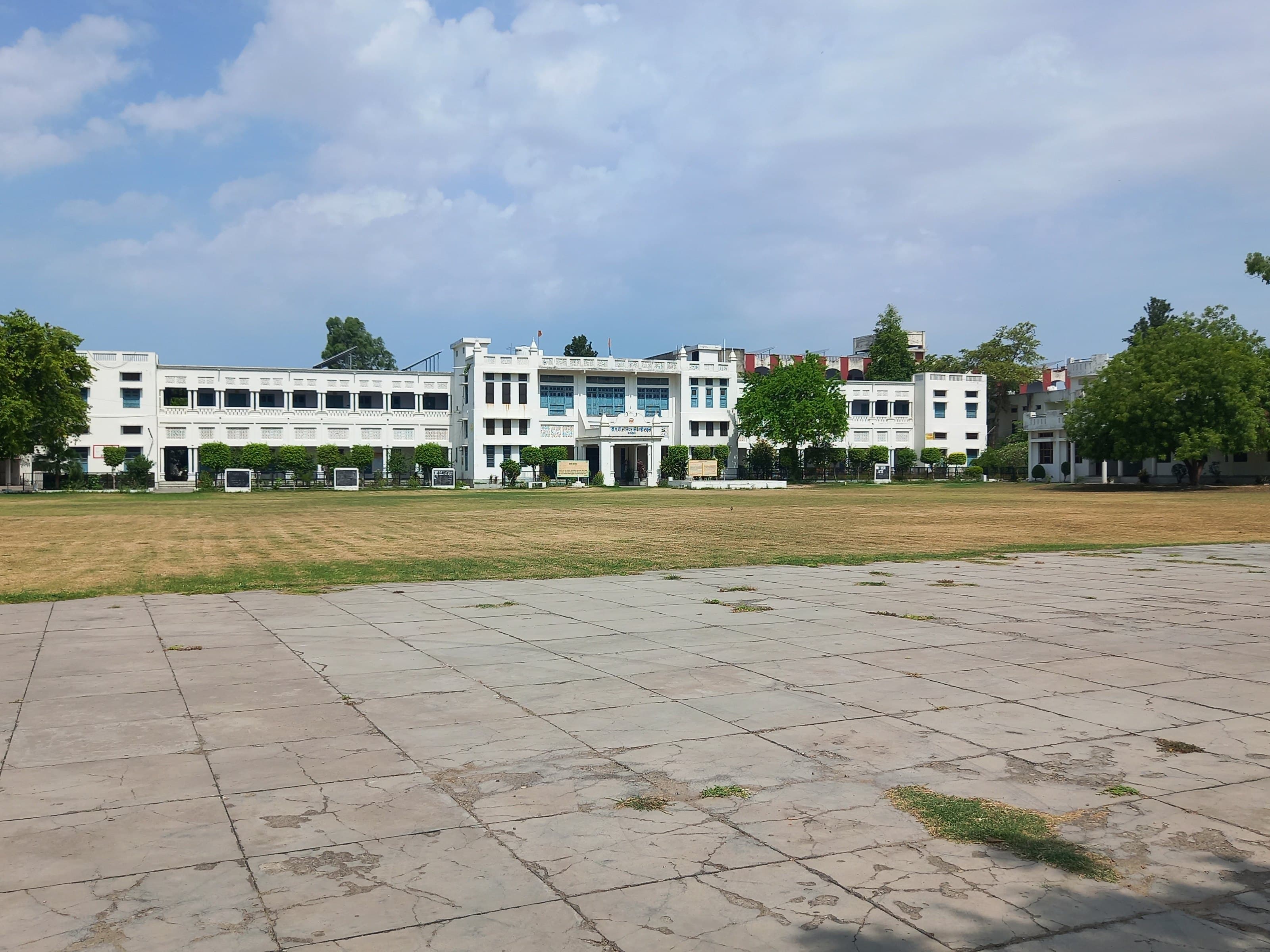 D.A.V. Senior Secondary School campus